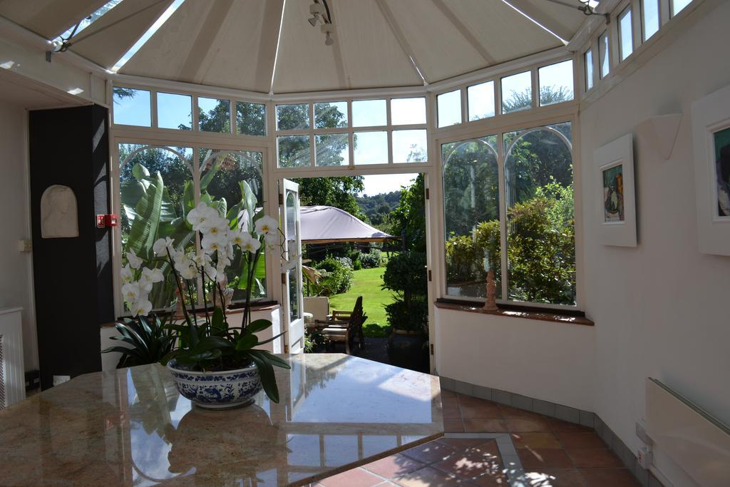 Cranleigh Hotel Reigate Εξωτερικό φωτογραφία